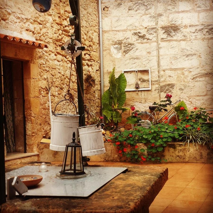 Sa Madona De Sa Pleta Bed & Breakfast Muro Bagian luar foto